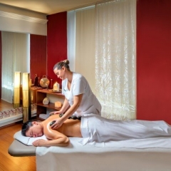 Spa & Wellness Hotel Olympia****, Mariánské Lázně - masáž lávovými kameny