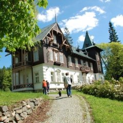 Z lázní na Praděd a zpět, Lázeňský hotel Slezský dům - Horské lázně Karlova Studánka